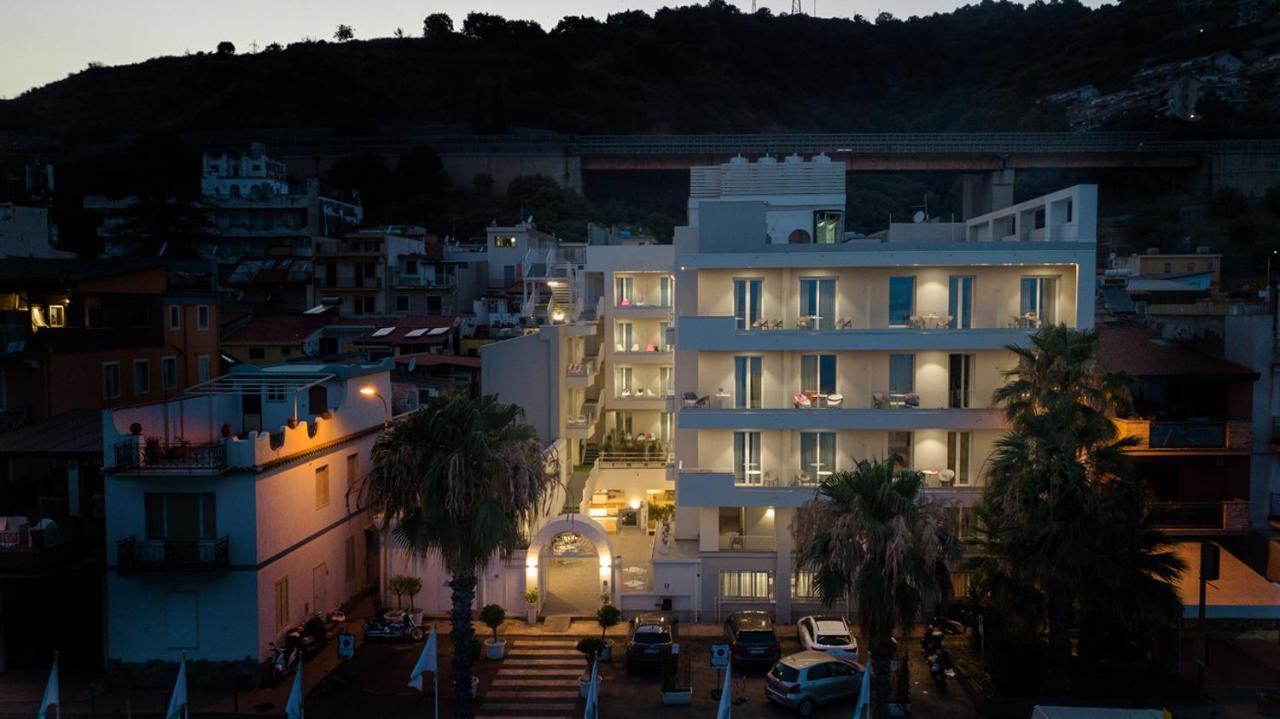 Albatros Beach Hotel 레토이아니 외부 사진