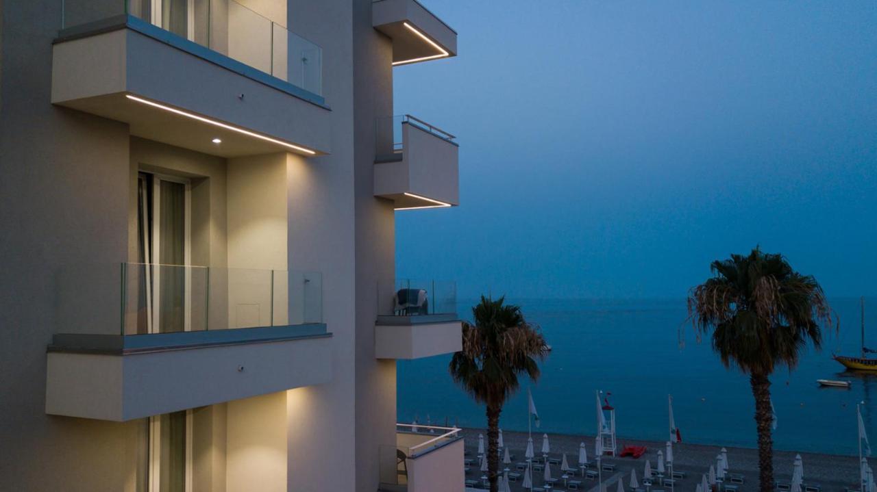 Albatros Beach Hotel 레토이아니 외부 사진