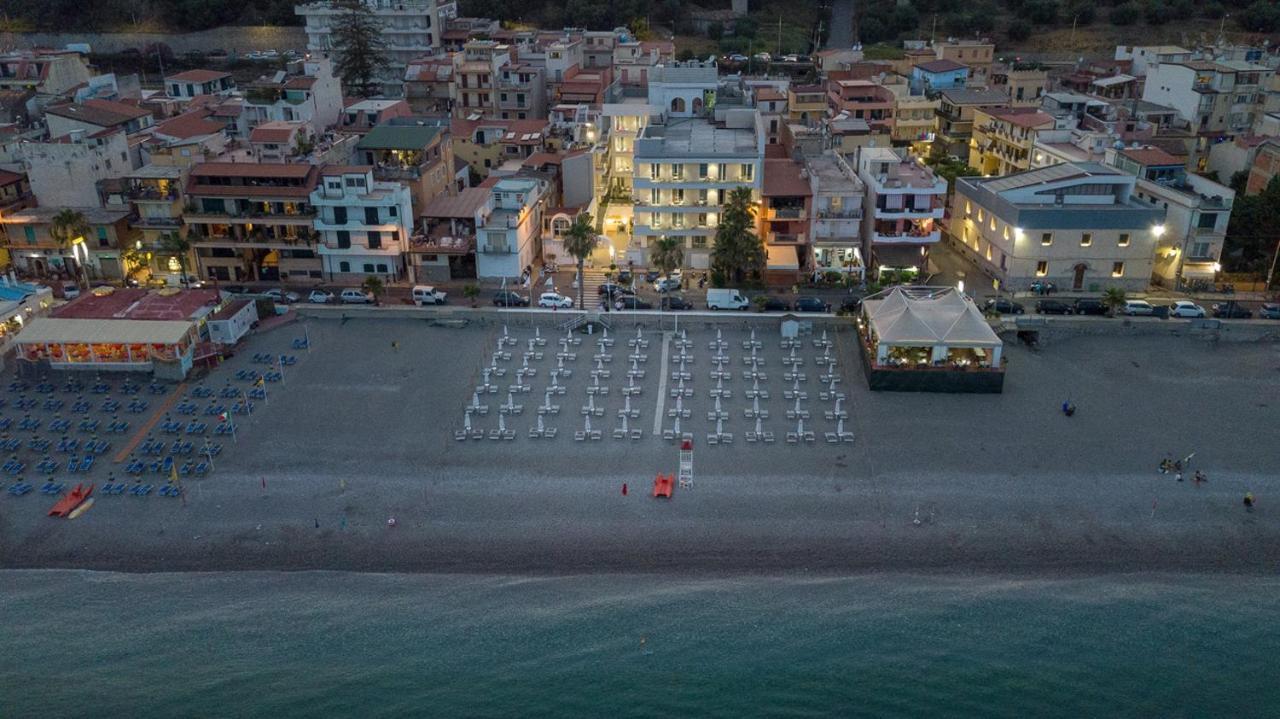 Albatros Beach Hotel 레토이아니 외부 사진