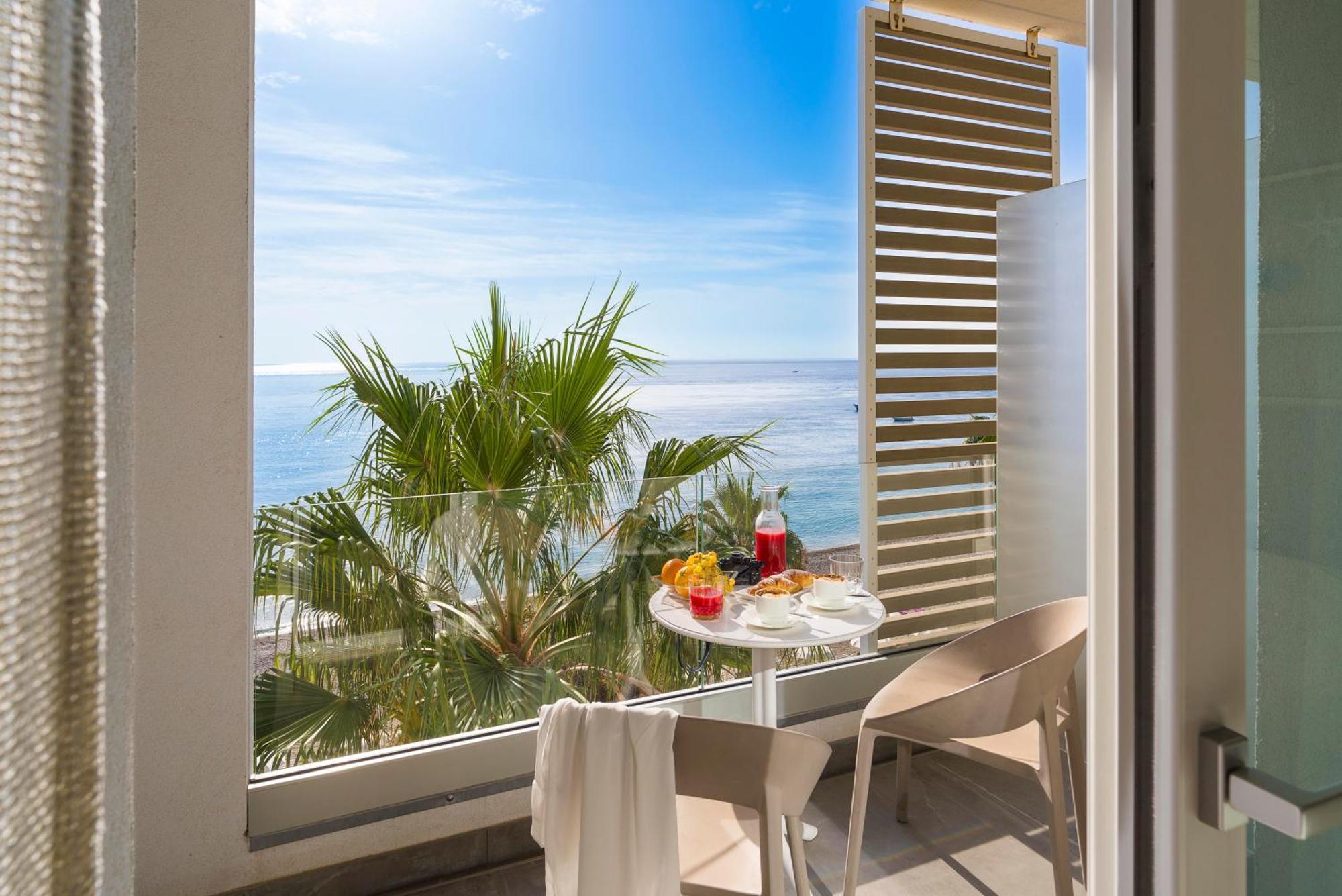 Albatros Beach Hotel 레토이아니 외부 사진