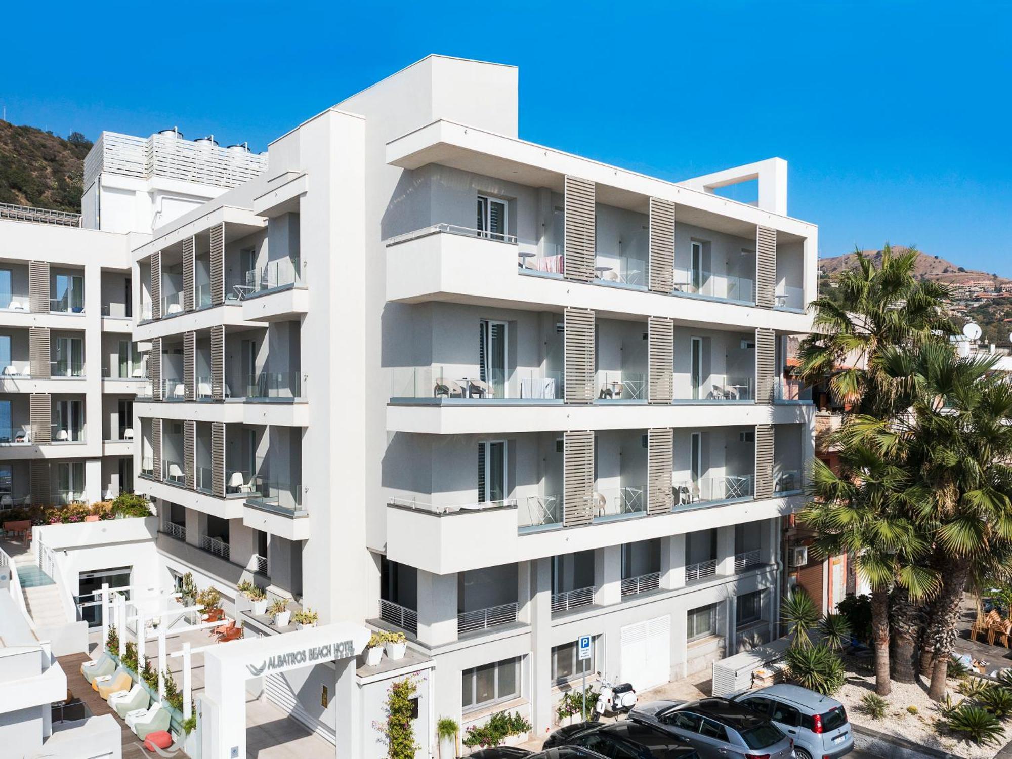 Albatros Beach Hotel 레토이아니 외부 사진