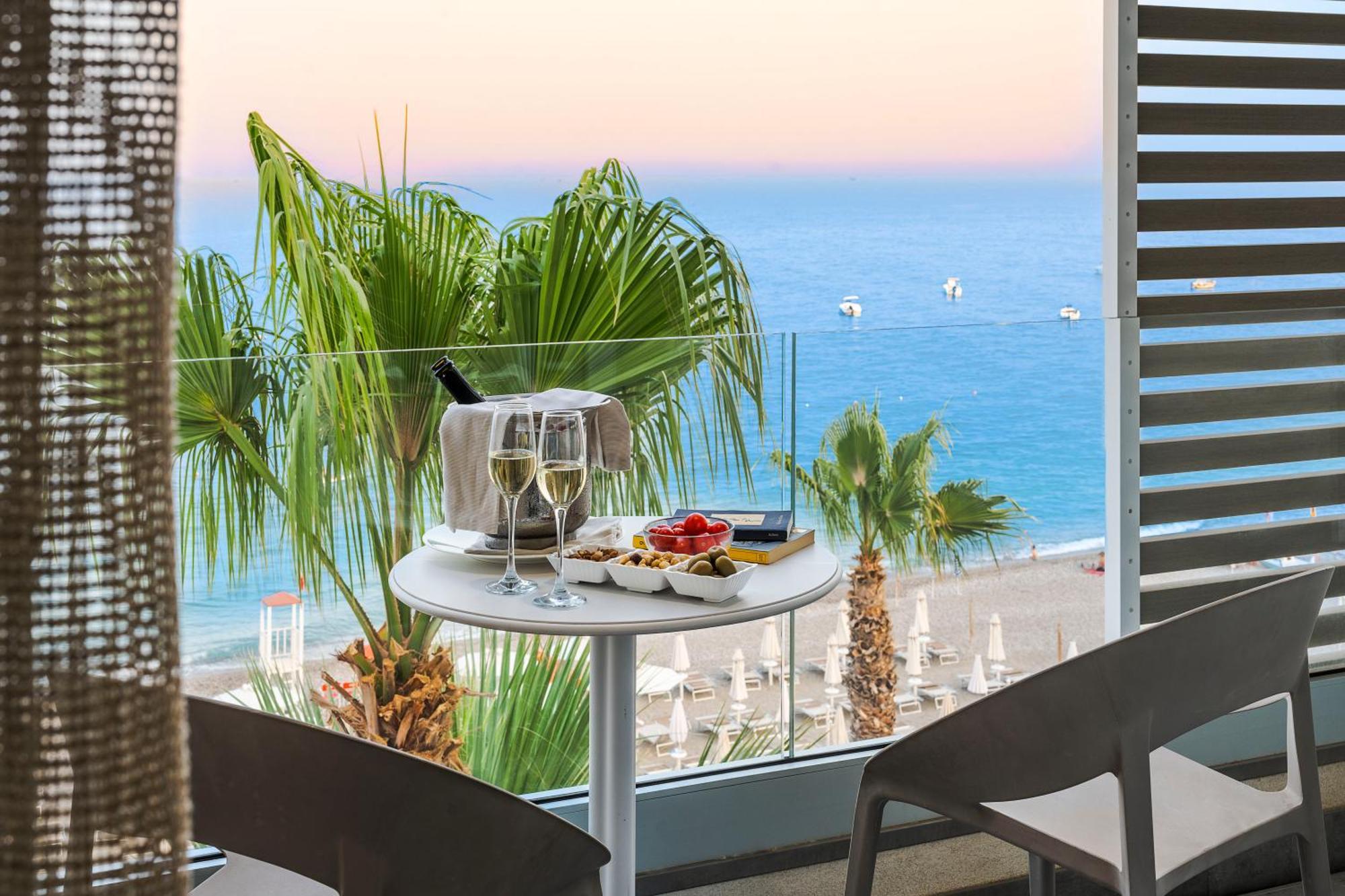 Albatros Beach Hotel 레토이아니 외부 사진